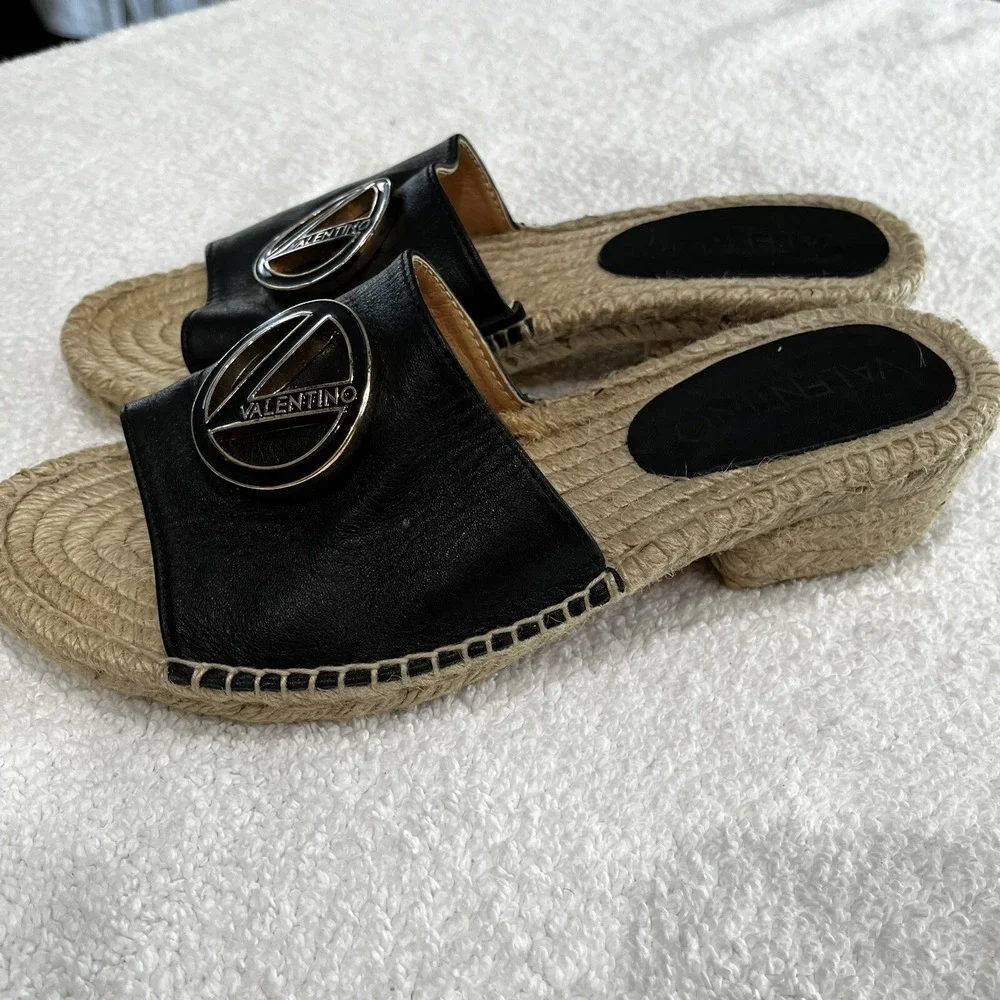 Valentino Garavani Black Leather Gold V Logo Espadrille Slide Sandals‎ Womens 38